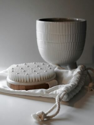 Spa-Style Ceramic Bowl with Body Brush